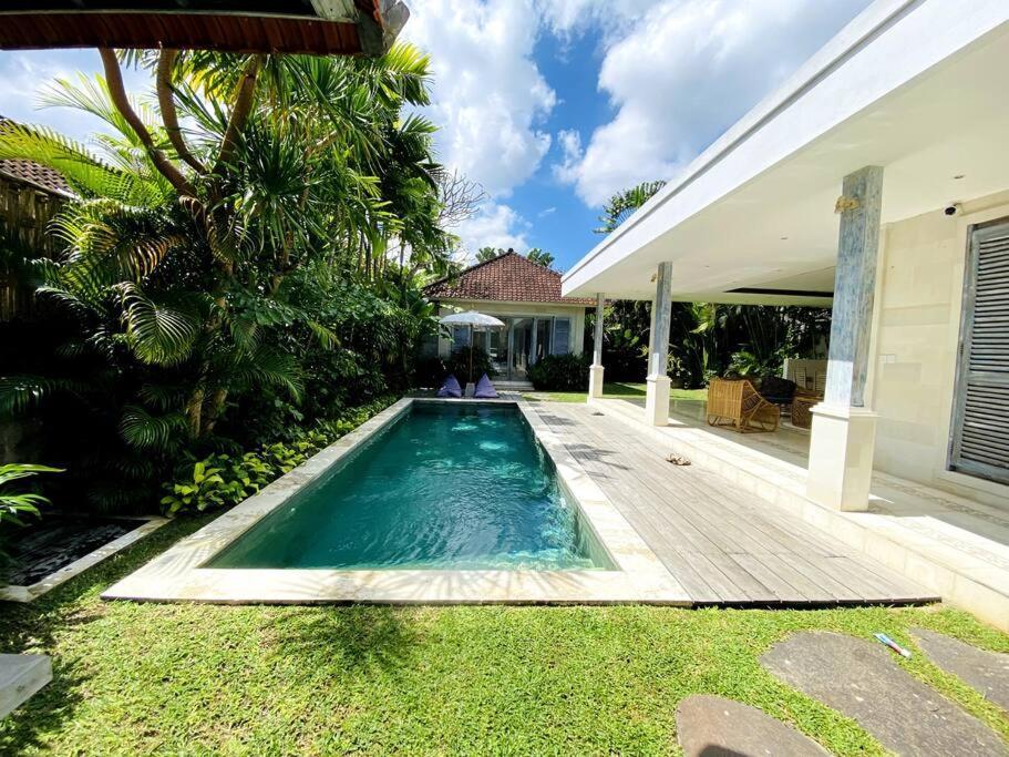 Villa Biru - 500M Batubelig Beach Canggu  Exterior photo